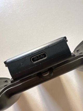 Cargador Grip Joy-Con Nintendo Switch USB-C