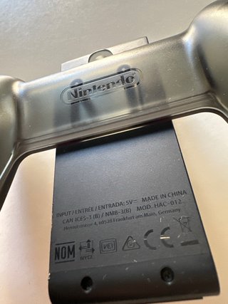 Cargador Grip Joy-Con Nintendo Switch USB-C