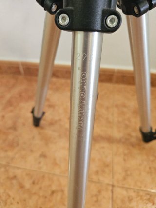 Trípode Manfrotto 290