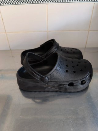 Zuecos negros niñ@s