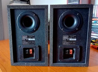 Altavoces Technics SB-HD301