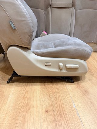 Asientos Lexus IS (delanteros y traseros)
