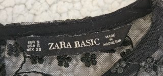 Blusa Zara encaje floral negra Talla S