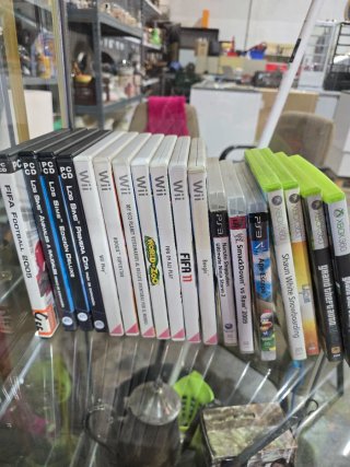 Videojuegos varias consolas 5€, unidad