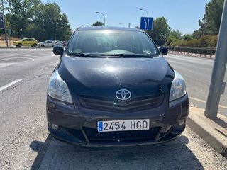 Toyota Verso 2011