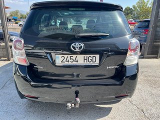 Toyota Verso 2011