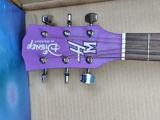 Oportunidad  Guitarra Hannah Montana Morada
