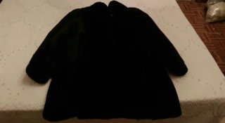 Abrigo de piel negro
