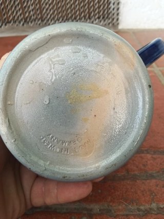 Jarra de cerámica alemana