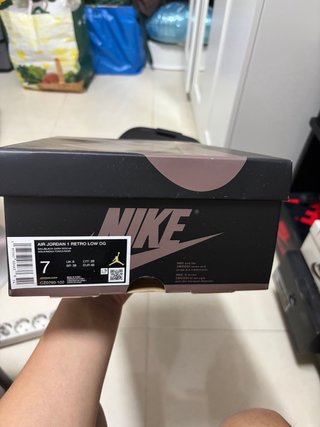 Jordan 1 Low Mocha