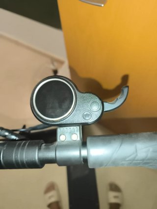 Patinete eléctrico negro joyor f5