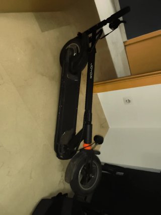 Patinete eléctrico negro joyor f5