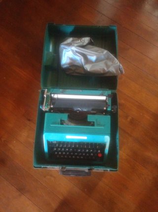 Máquina de escribir Olivetti Studios 45