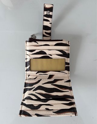 Tarjetero animal print Parfois
