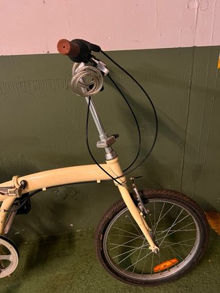 Bicicleta plegable vintage color crema