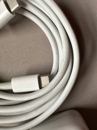 Cargador Apple 30W USB-C MacBook Air M1