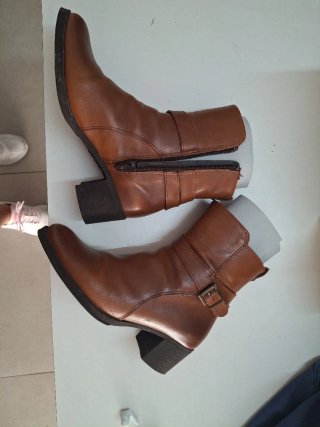Botines marrones piel hebilla cremallera T38