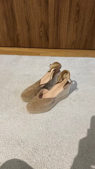 Alpargatas Macarena tacón beige/marrón