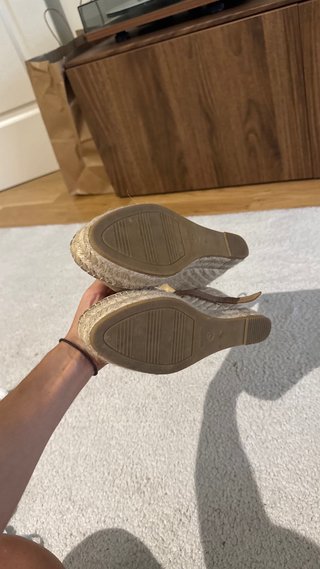 Alpargatas Macarena tacón beige/marrón