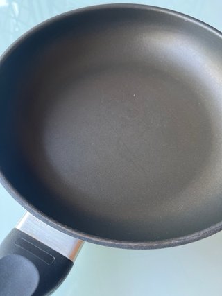 Sartén básica negra y plateada 29cm