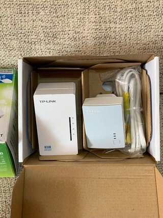 TP-LINK PLC AV500 WiFi Extender Kit