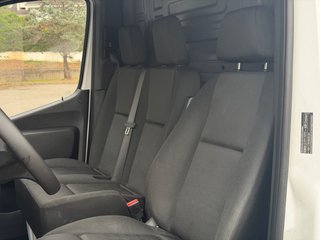 MERCEDES SPRINTER 2023 174kms L3H2 LARGA TECHO ALT
