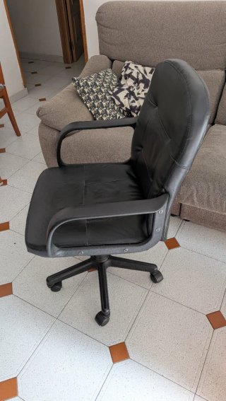 Silla de escritorio negra