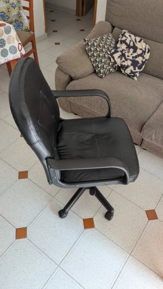 Silla de escritorio negra