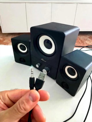 Altavoces Bluetooth Como Nuevos