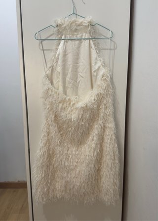 Vestido Zara plumas