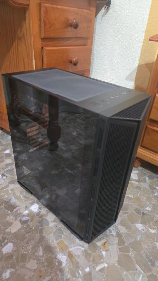 Torre PC MSI MPG Gungnir 110M Cristal Templado USB