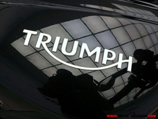TRIUMPH STREET TRIPLE 660 S -A2-