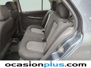 Skoda Fabia 1.2 Young 47 kW (64 CV)