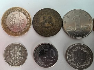 LOTE - 14 MONEDAS - PAÍSES