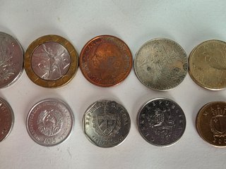 LOTE - 14 MONEDAS - PAÍSES