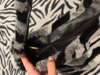 Bolso peludo animal print 2k