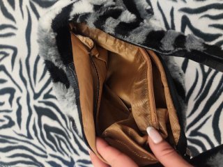 Bolso peludo animal print 2k