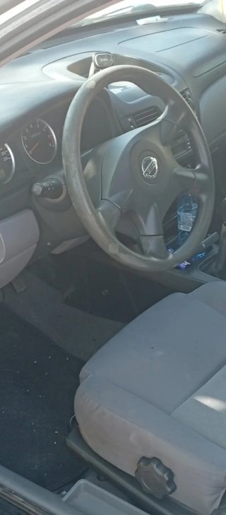 Nissan Almera 2003