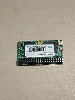 Scheda di Memoria KIOXIA HAH40-128MR220000
