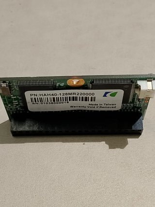 Scheda di Memoria KIOXIA HAH40-128MR220000