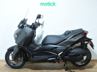 YAMAHA XMAX 125