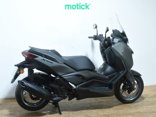 YAMAHA XMAX 125
