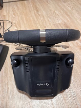 Volante Logitech G920 con Pedales