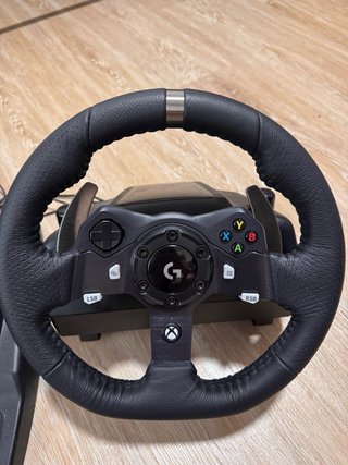 Volante Logitech G920 con Pedales