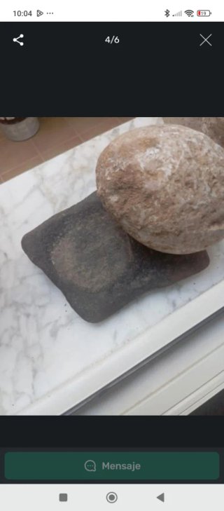 Molinillo de mano antiguo