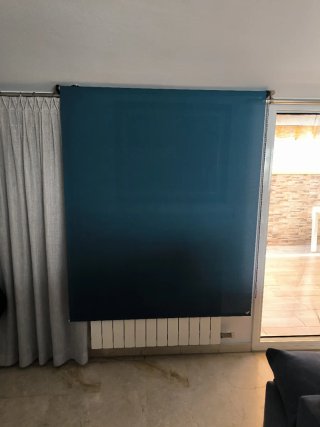 Estor enrollable azul 130x210