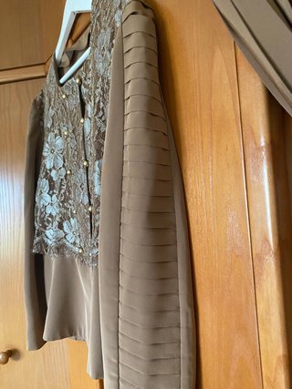 Conjunto fiesta mujer marrón y dorado
