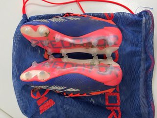 Botas de fútbol Adidas Predator FG
