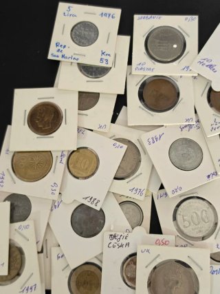 Más de 150 monedas encapsuladas + Japón Edo