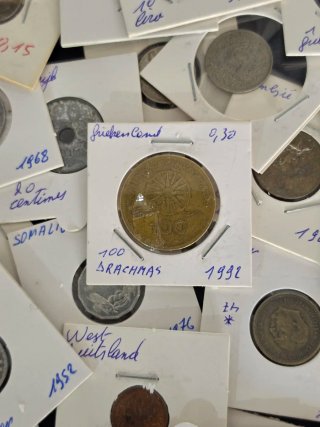 Más de 150 monedas encapsuladas + Japón Edo